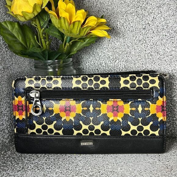 Relic Abstract Faux Vegan Leather Large Wallet Boho Hippie - Picture 1 of 6